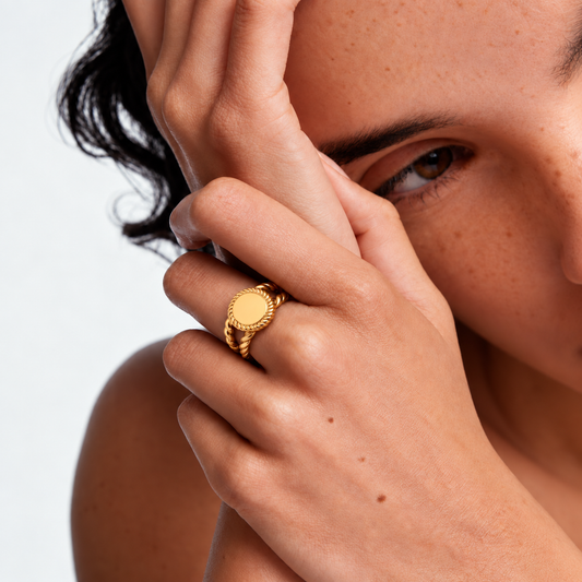 Smara Fashion Gold Plated Ring