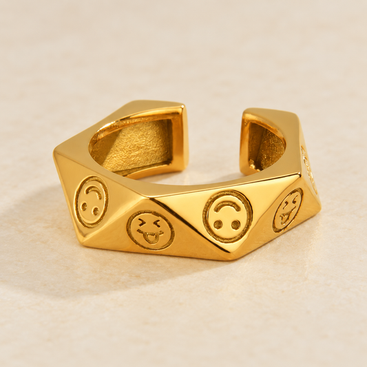 Smara Smiley Open Ring