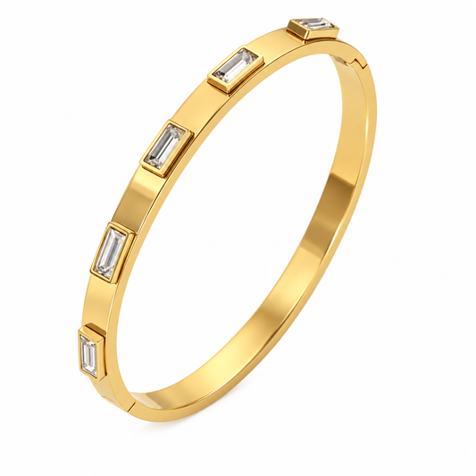 Smara Exclusive cubic zirconia Bangle (White)